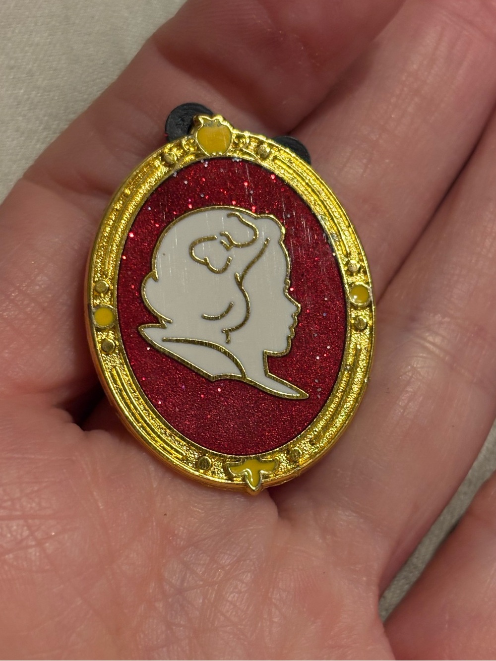 Disney Snow White Cameo Disney Trading Pin from 2014